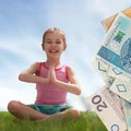 Rządowy program pomocy dla dzieci: 1000 zł na zasiłek, 500 zł na zajęcia, 1540 zł na wyjazd!