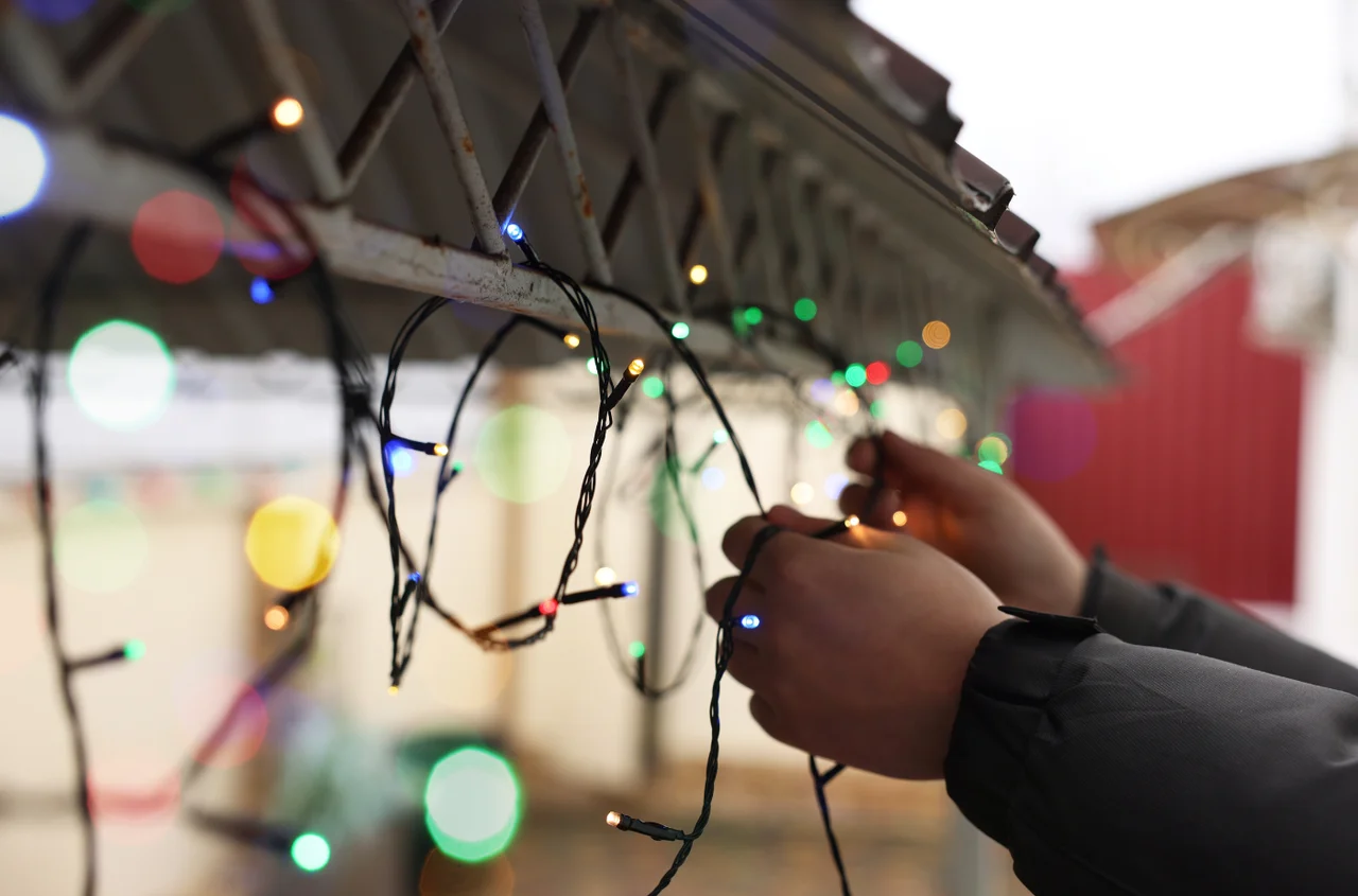 Świąteczne dekoracje mogą cię słono kosztować! Nawet 5000 zł za światełka na balkonie