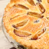 Tarta ze śliwkami i kremem