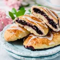 Gotowanie...to proste!: Szybkie Krucho Drożdżowe Jagodzianki
