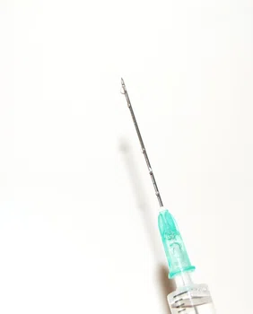 Kwas hialuronowy – bezpieczny sposób na młodzieńczy wygląd!