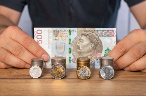 Czy rząd wprowadzi 1700 zł dla każdego? Nowy pomysł na wsparcie społeczne!