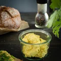 Pasta bezjajeczna. Prosty przepis z cieciorką i tofu!