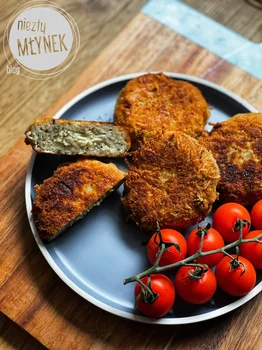 Kotlety z makaronu z serem i pieczarkami
