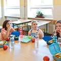 Darmowe posiłki dla dzieci i seniorów w 2025 roku! Rząd kontynuuje sprawdzony program wsparcia