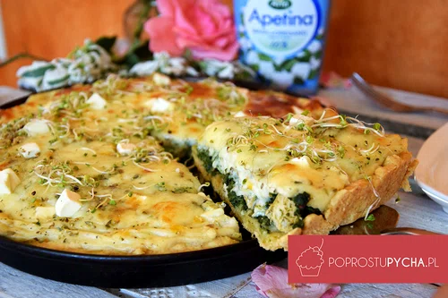 PYSZNA TARTA Z KURCZAKIEM I SZPINAKIEM