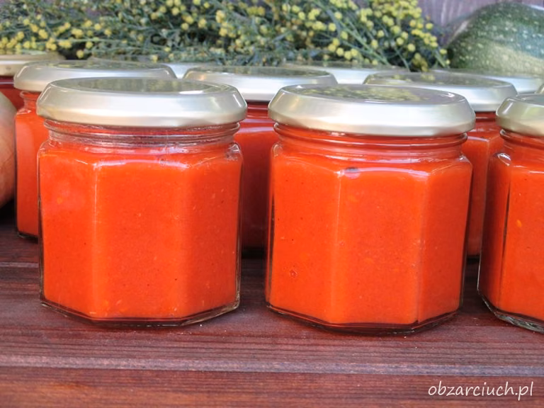 Ketchup z cukinii i pomidorów