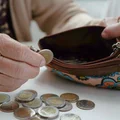 Koniec comiesięcznych wypłat tych emerytur? Oto, jak rząd chce rozwiązać wieloletni problem