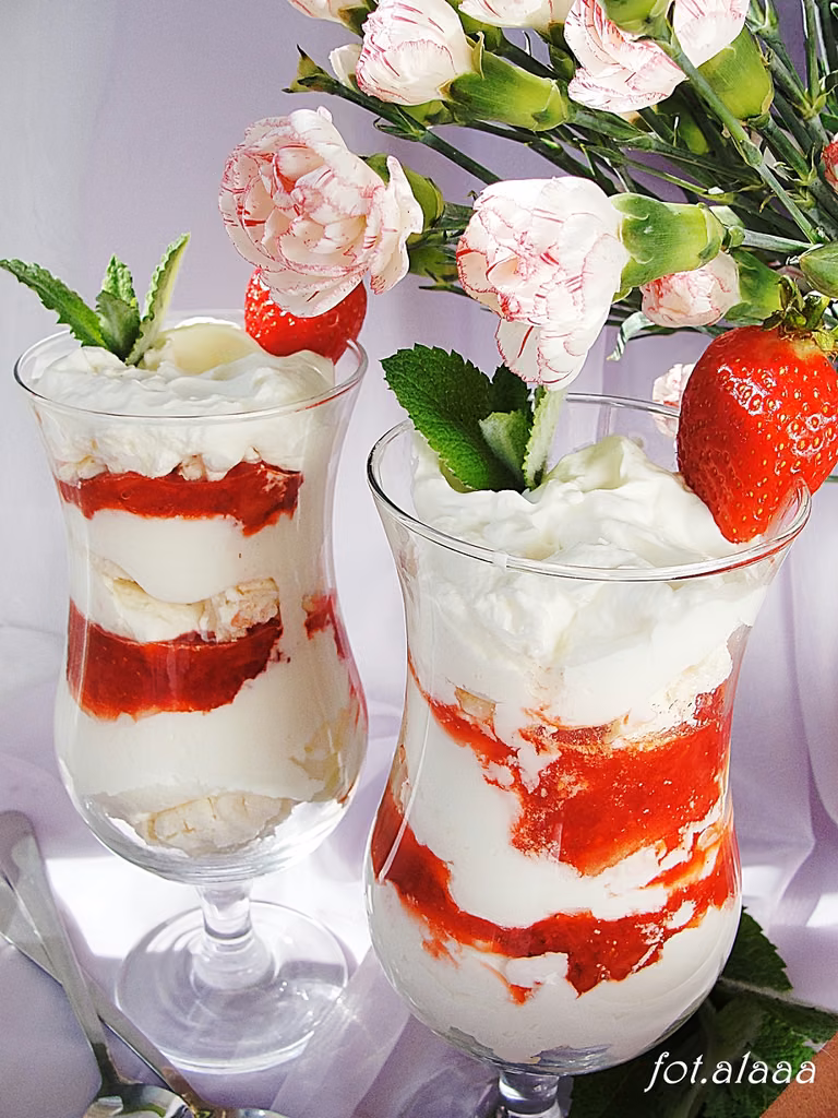 Eaton mess truskawkowy