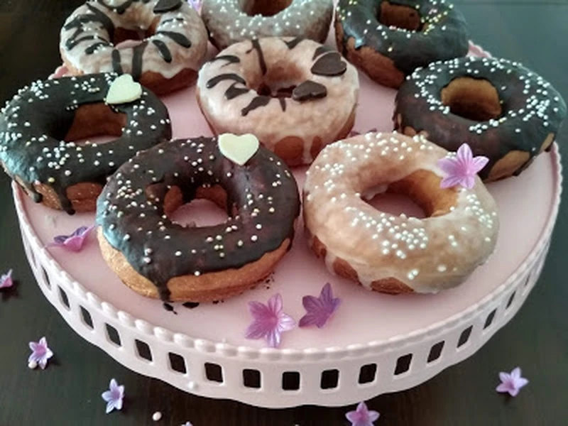Donaty-pączki z dziurką