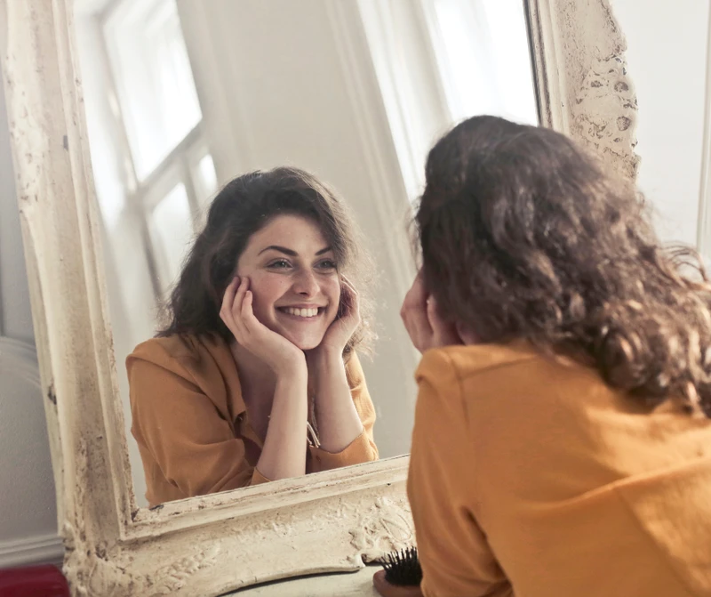 Czym jest mirroring? Dzięki tej metodzie skradniesz serce każdego!