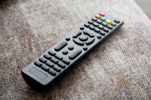 Z anteny znikają 2 popularne kanały telewizyjne! Widzowie od lat oglądają na nich uwielbiane seriale i programy rozrywkowe