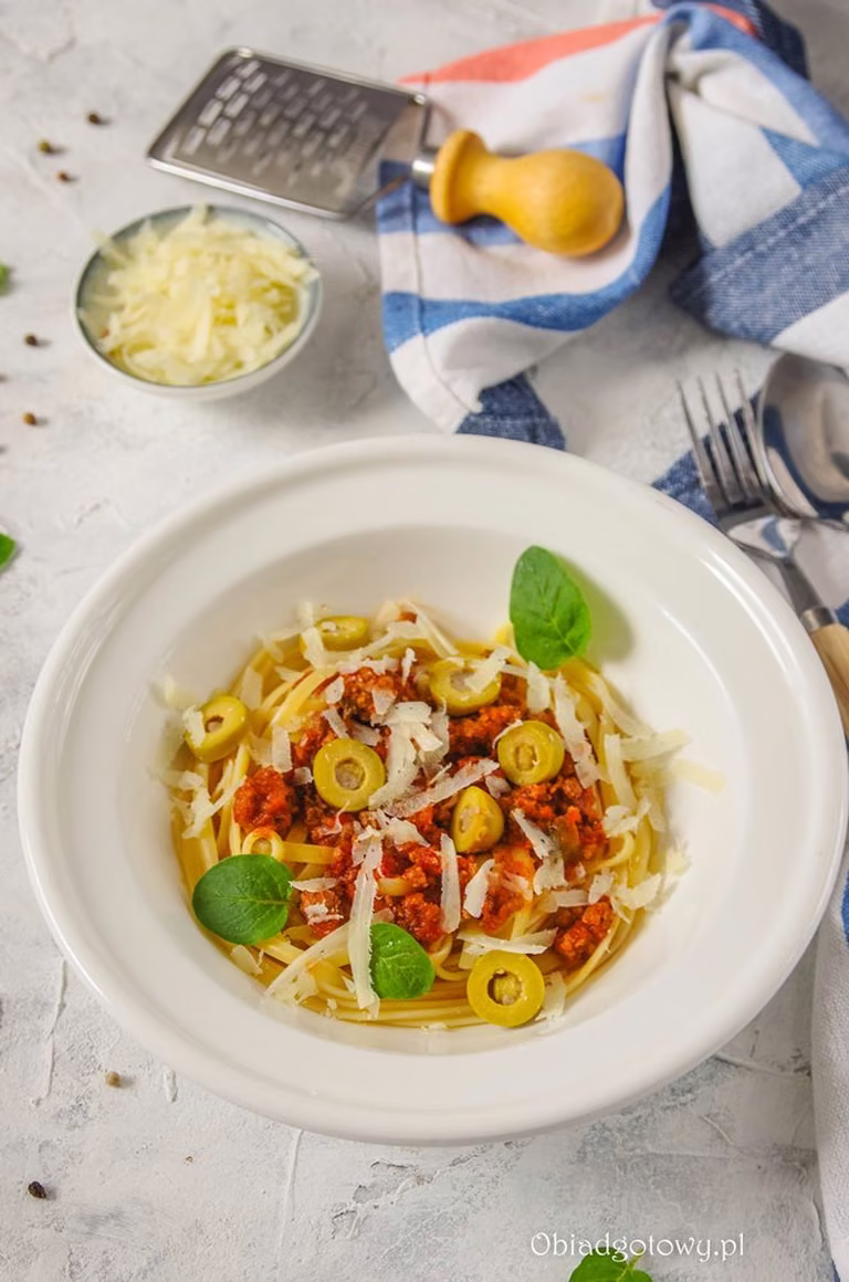 Sos a'la bolognese (na dwa sposoby)