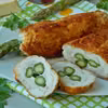 Roladki z kurczaka ze szparagami i mozzarellą w parmezanowej panierce