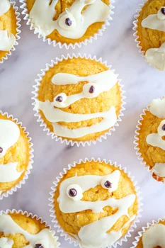 Dyniowe muffinki mumie