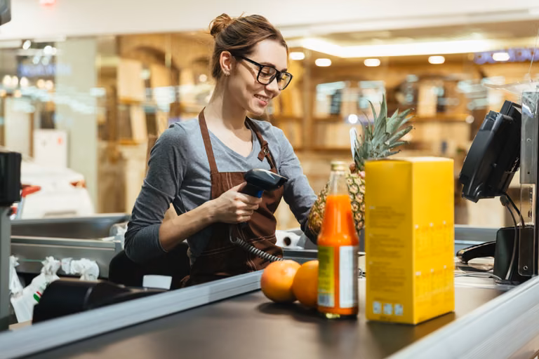 Ciekawy pomysł na zabezpieczenie pracowników marketów przed koronawirusem