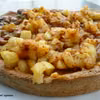 Omlet piernikowy z daktylowym karmelem i kawałkami jabłka