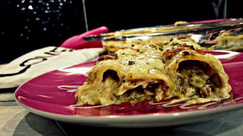 cannelloni z łososiem i porem w cytrynowym sosie z mascarpone