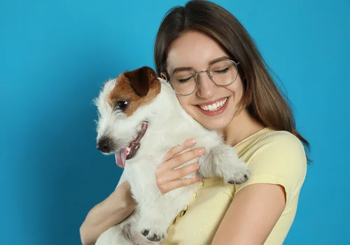 Te 2 znaki zodiaku mają największe serce do zwierząt! Każdy pies i kot znajdzie u nich dom