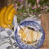 Placek z tapioki z karmelizowanym bananem