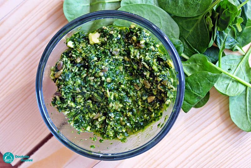 Pesto szpinakowe ze słonecznikiem