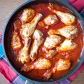 Kurczak z pieczarkami w pomidorach