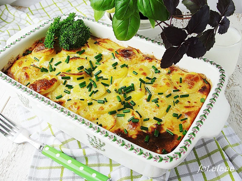 Zapiekanka z ziemniaków z boczkiem