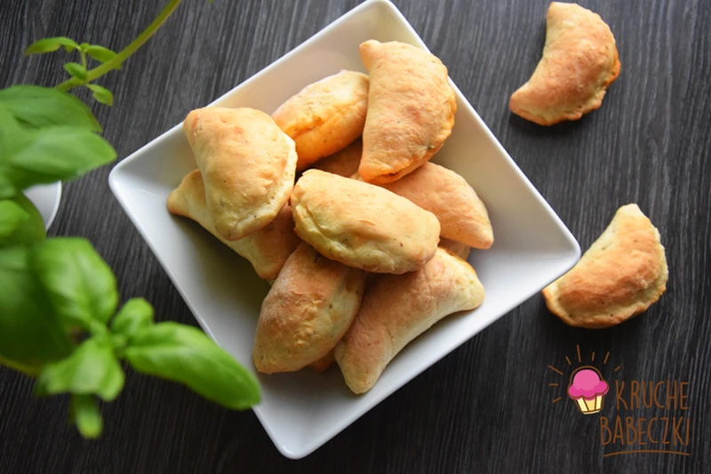 Pieczone pierożki kebabowe z indykiem