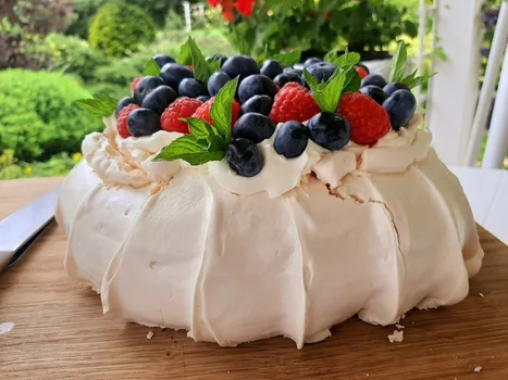 Najlepszy deser na lato - Pavlova