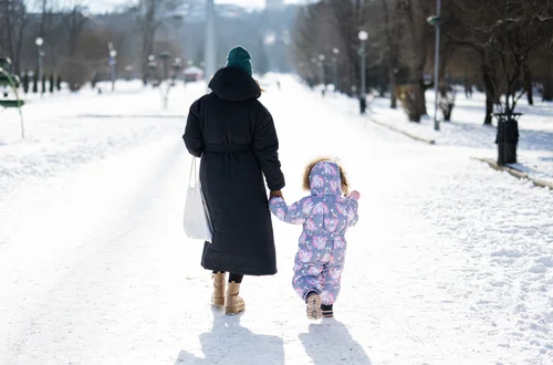 Nowe zasady 800 plus od lutego 2026! ZUS zapowiada kontrole - te osoby stracą świadczenie