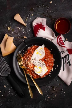 Extra kremowe, pomidorowe risotto z mascarpone i burratą