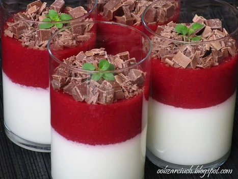 Panna cotta z truskawkami