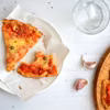 PIZZA NA KALAFIOROWYM SPODZIE
