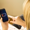 Jak sprawić, żeby telefon ŁADOWAŁ się szybciej?