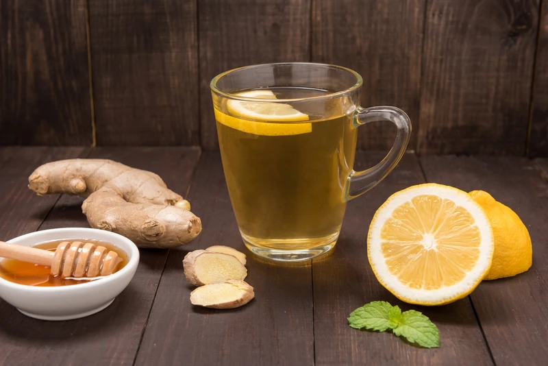 Leżysz chora w łóżku? Oto naturalne środki, które pomogą Ci stanąć na nogi