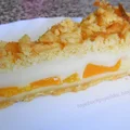 Kruche ciasto z budyniem i brzoskwiniami