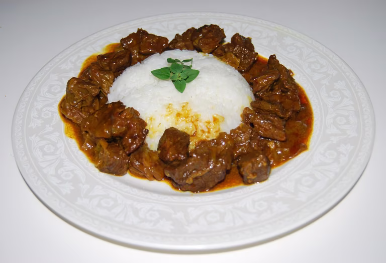 Curry z wołowiny Kari Gosht