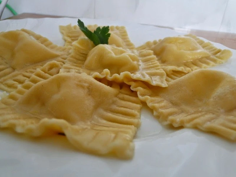 Ravioli z kremowym nadzieniem