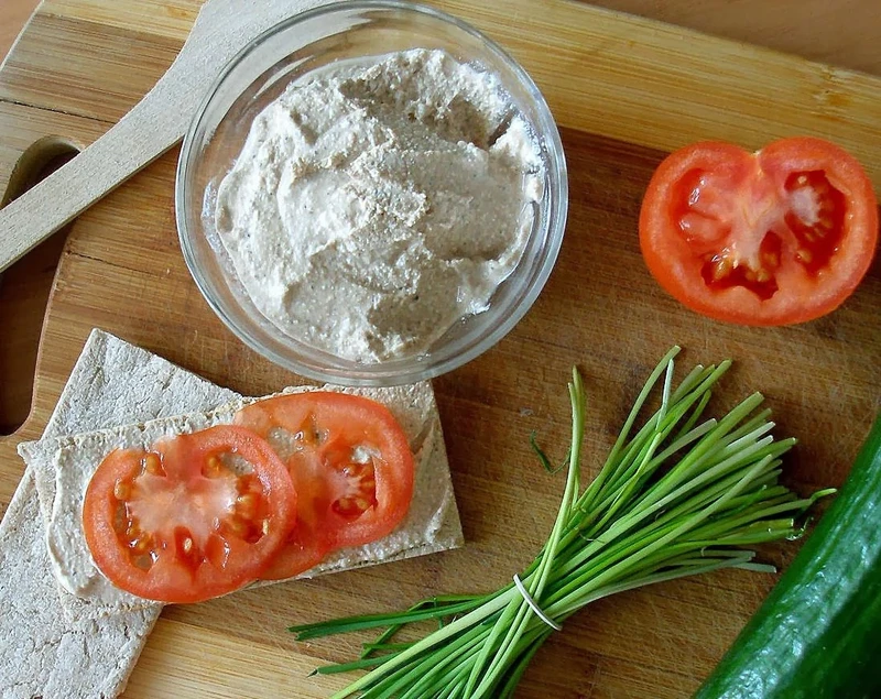 Pasta kanapkowa z tuńczyka i serka wiejskiego