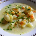 Kalafiorowa z zielonym groszkiem