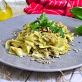 Makaron z boczkiem w sosie brokułowym