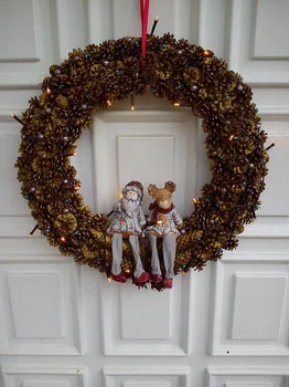 Świąteczny stroik na drzwi