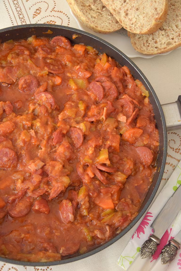 Leczo z kiełbasą Chorizo