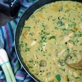 Curry z pieczarkami i czarnuszką