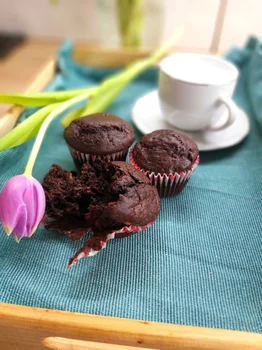 MUFFINKI CZEKOLADOWE  Z BANANAMI