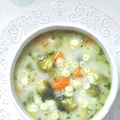 Zupa z brukselką i makaronem