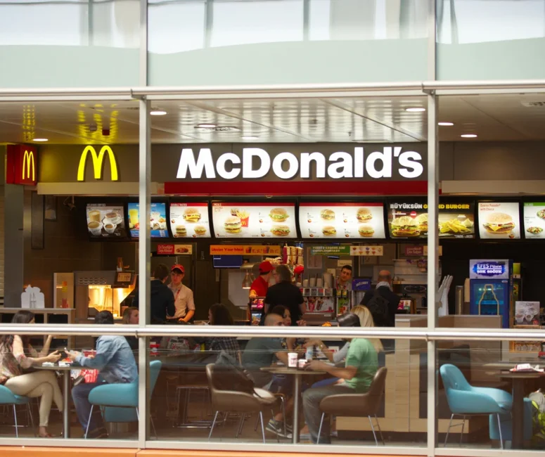 Tak drogo jeszcze nie było! Ile w tym roku kosztuje kultowy burger McDonald's?