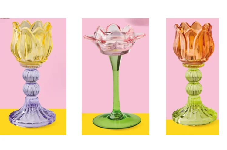 Zdjęcie Te świeczniki z Biedronki za 19 zł zrobią efekt wow na wielkanocnym stole! Oryginalne nóżki, kwiatowe kielichy i kolorowe szkło to hit #2