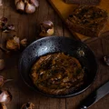 Pasta z pieczonego czosnku