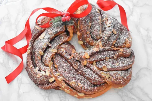Świąteczny wieniec piernikowy